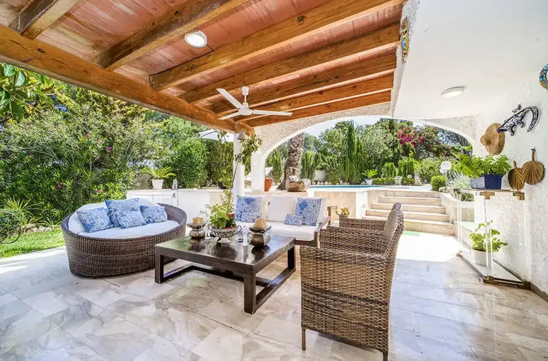 This detached villa, located in the prestigious, pleasant and quiet Bellavista urbanization (Cala Blava), combines a living space — photo 8