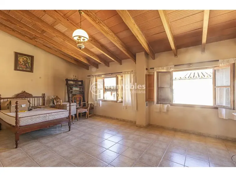 Discover this charming duplex townhouse in the picturesque municipality of Mancor de la Vall — photo 4