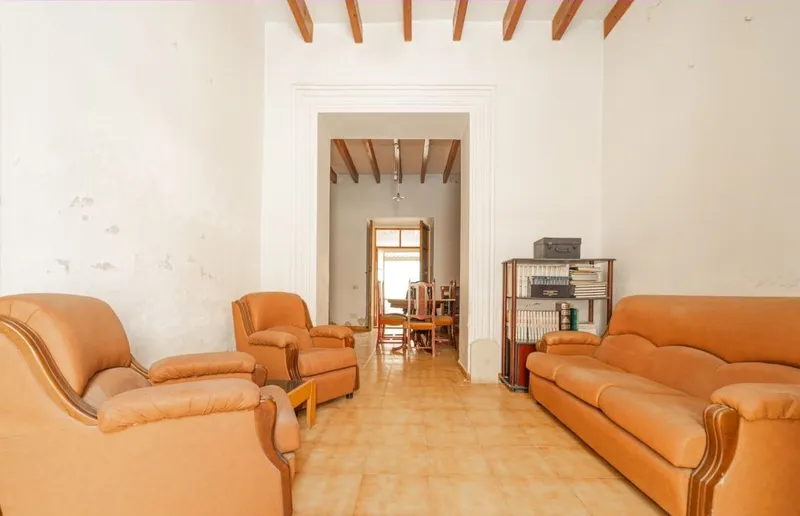 Townhouse with renovation project in Es Llombards — photo 4