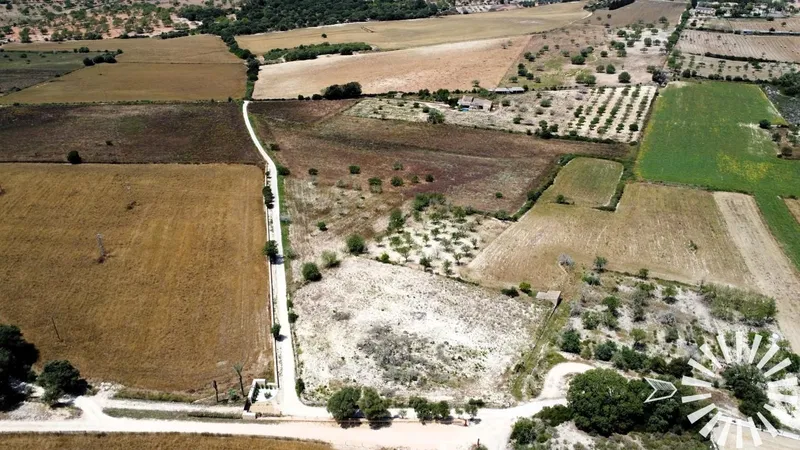 Country Estate for sale in Porreres of 30398 m2 — photo 1