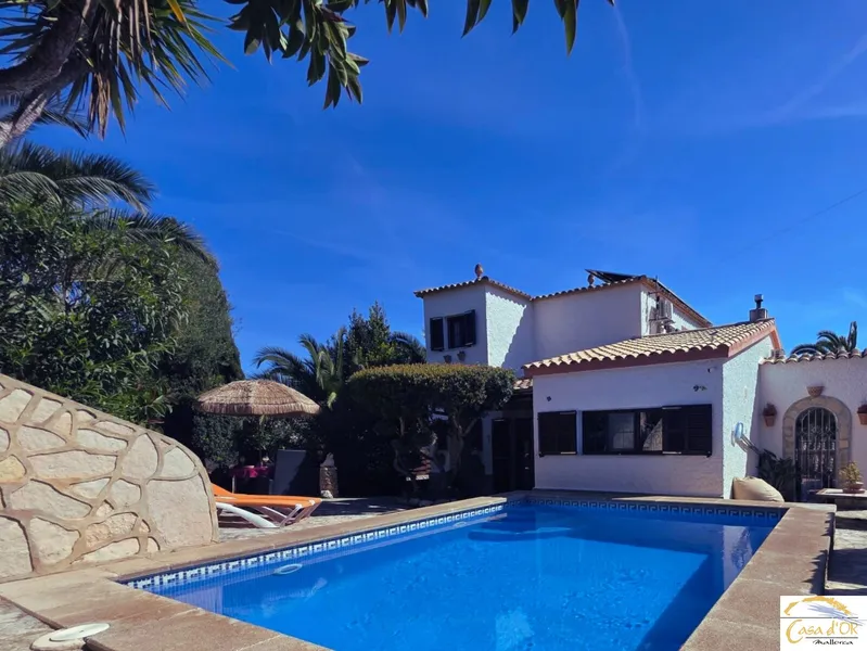 Mediterranean dream house with sea views, pool and direct beach access in Cala Romantica — photo 1