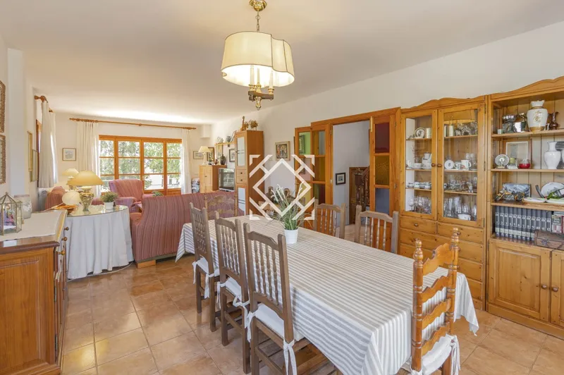 Spacious countryside villa with mountain views for sale in Sa Pobla, Mallorca — photo 12