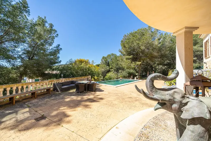 Imposing chalet with clear mountain views, located in Paguera, Calvià — photo 9
