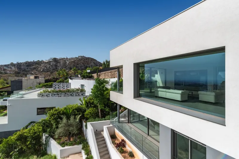 Contemporary Architectural Villa with Infinity Pool and Panoramic Views in Son Vida — photo 5