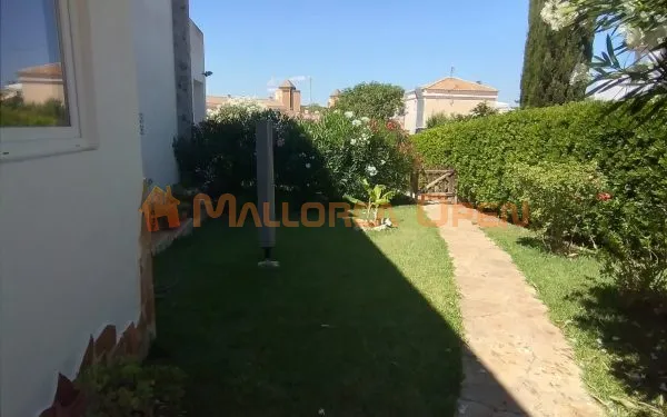 Ground floor with private garden and communal pool in Cala Mandia — photo 8