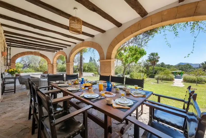 This impressive historic country house for sale in Pollensa has been beautifully renovated and extended to create the perfect private oasis — photo 5
