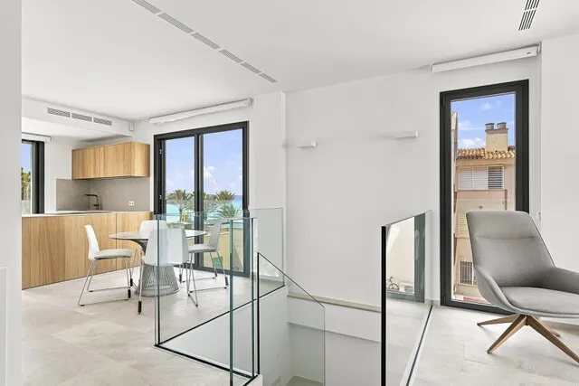Duplex penthouse with rooftop pool for sale in Playa de Palma, Mallorca — photo 9