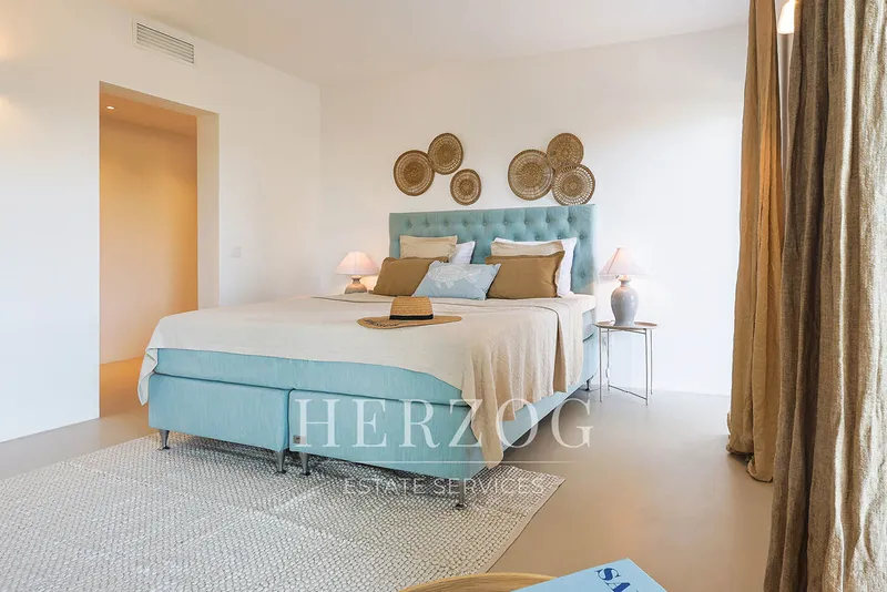 Refurbished luxury villa with sea views and ETV rental license — photo 10