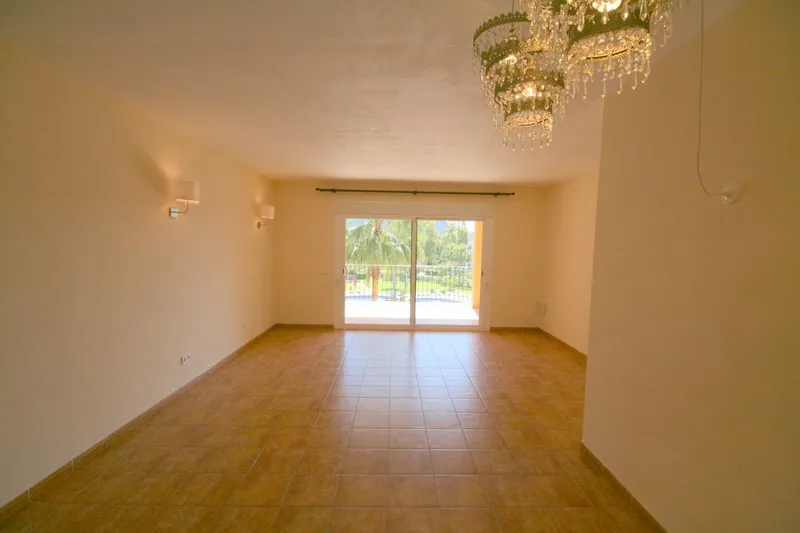 Unfurnished apartment in a beautiful location in Santa Ponsa, close to the centre 1 — photo 2
