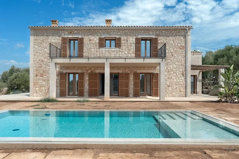 High-quality natural stone country house with pool and garage on the outskirts of Santanyí — photo 1