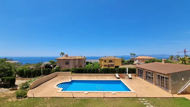 VE-JHRE034 – 5-bedroom family villa with tourist rental license, large garden and pool — photo 5
