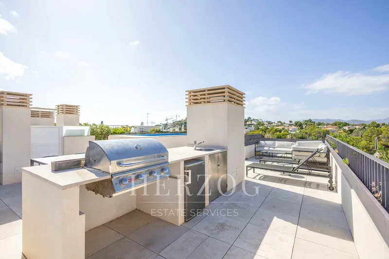 Modern penthouse with sea view, roof terrace and pool in exclusive residential complex — photo 7