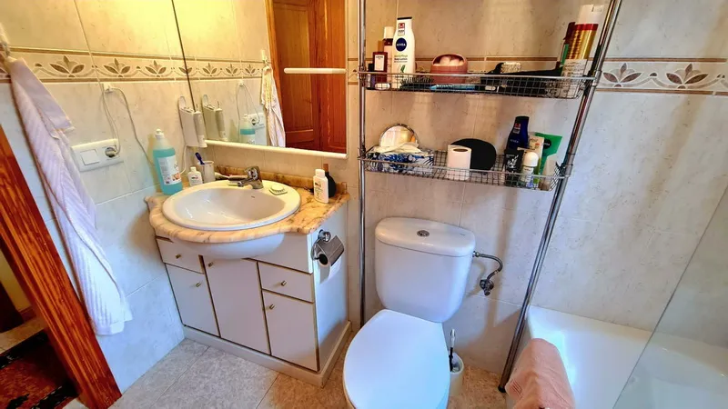 First floor apartment in an absolutely quiet yet central peripheral location, with a very large garden — photo 6