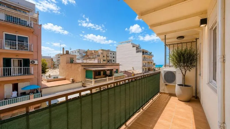 Flat / apartment for sale in Calle de Trasimè — photo 1