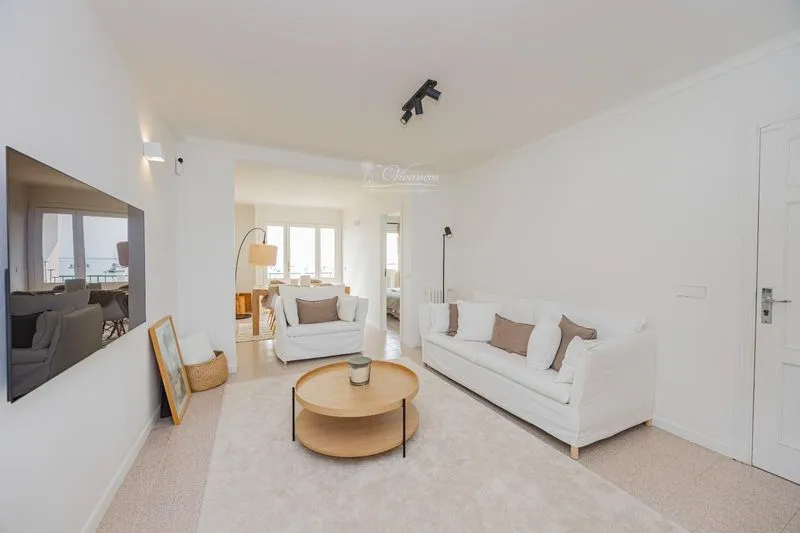 Apartment — photo 1