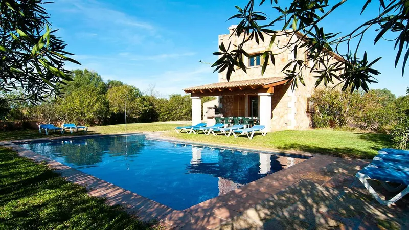 Finca with swimming pool — photo 9