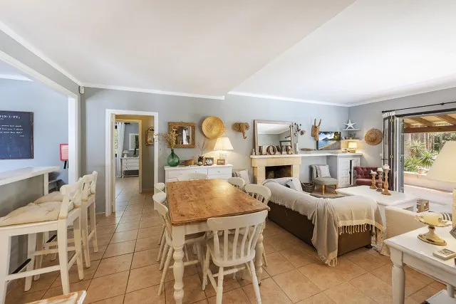 Idyllic villa with holiday rental license for sale in Pollensa, North Mallorca — photo 8