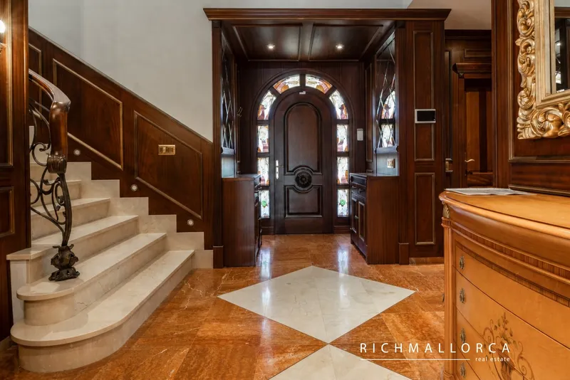 Exclusive family home with garden and pool in central El Toro, near Port Adriano — photo 7