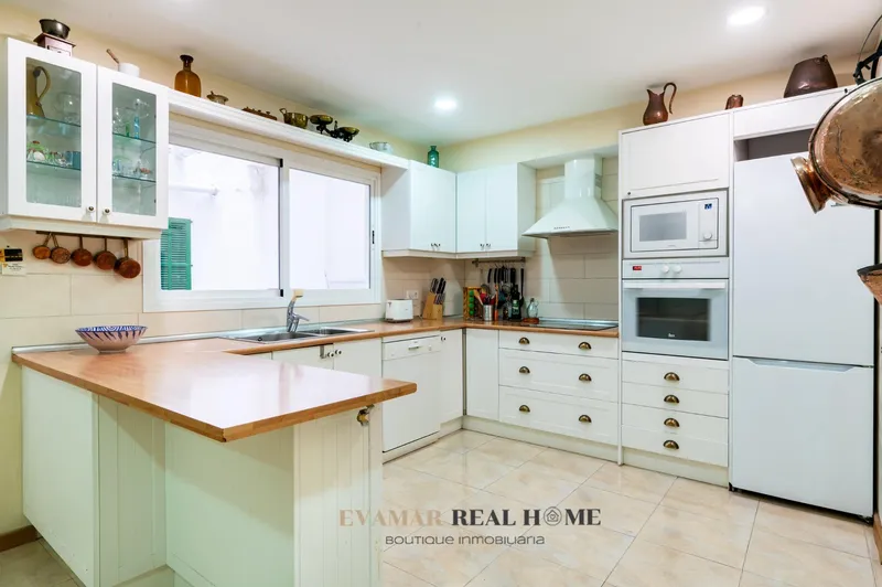 Flat - Palma de Mallorca (Centro) , Built Surface 214m 2 , 5 Bedrooms, 3 Bathrooms, Lift. — photo 8