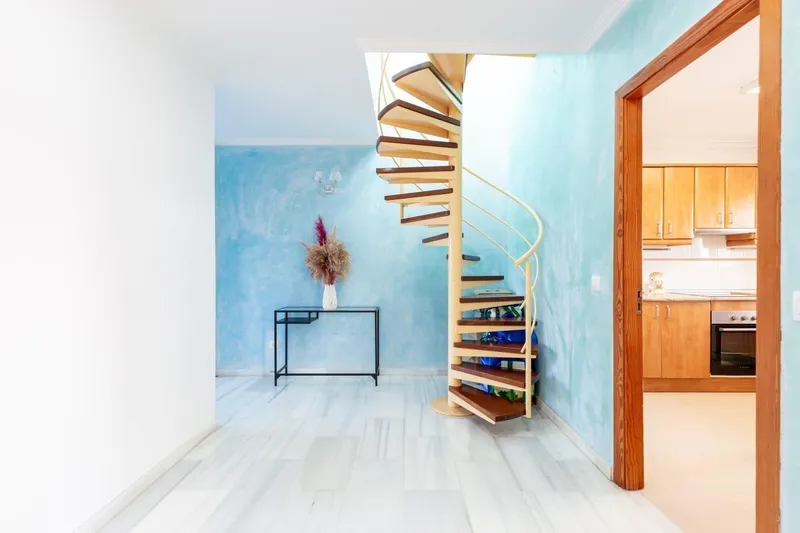 Reformed penthouse with 3 bedrooms and ETV license for 6 people, 250m from the beach — photo 12