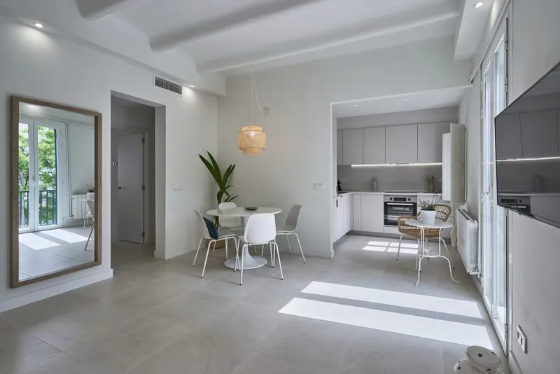 Ref 2024; Renovated penthouse with sea views for sale in El Terreno — photo 10