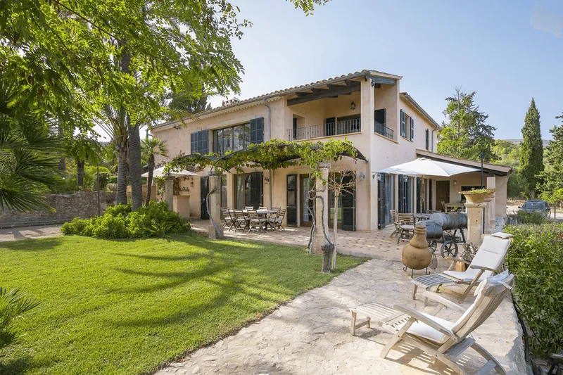 Romantic finca in Sárraco — photo 1