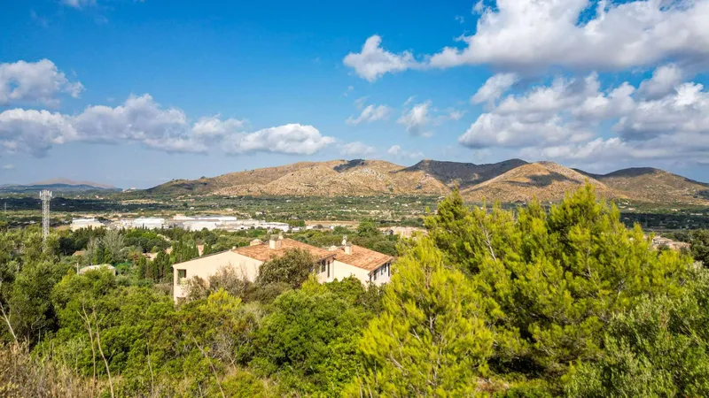 Exclusive plot over 32,000 m² with incomparable mountain views — photo 8