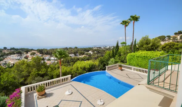Mediterranean villa with sea views in Bendinat — photo 3