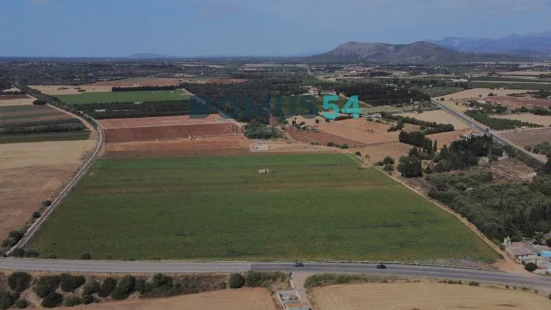 plot in Llubi — photo 1