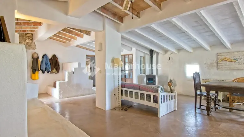 Mallorcan estate with 900 m2 built on 70,000 m2 plot — photo 11