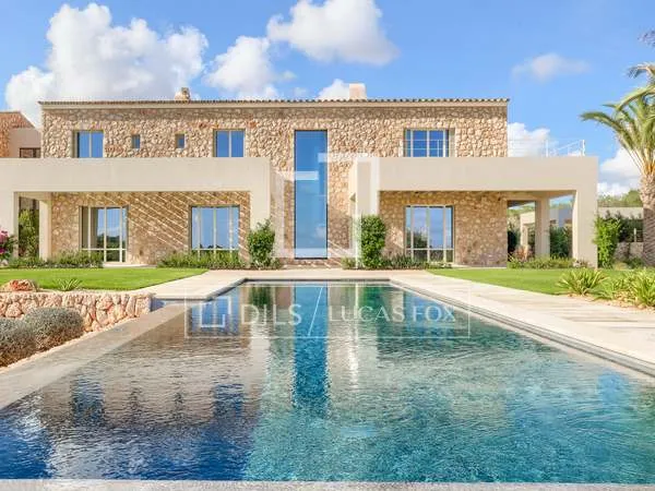 556m² country house with 165m² terrace for sale in Santanyí — photo 6