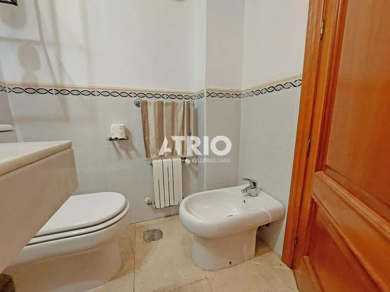 ¡Vive la experiencia de Portixol en esta encantadora planta baja disponible en alquiler temporal! — photo 11