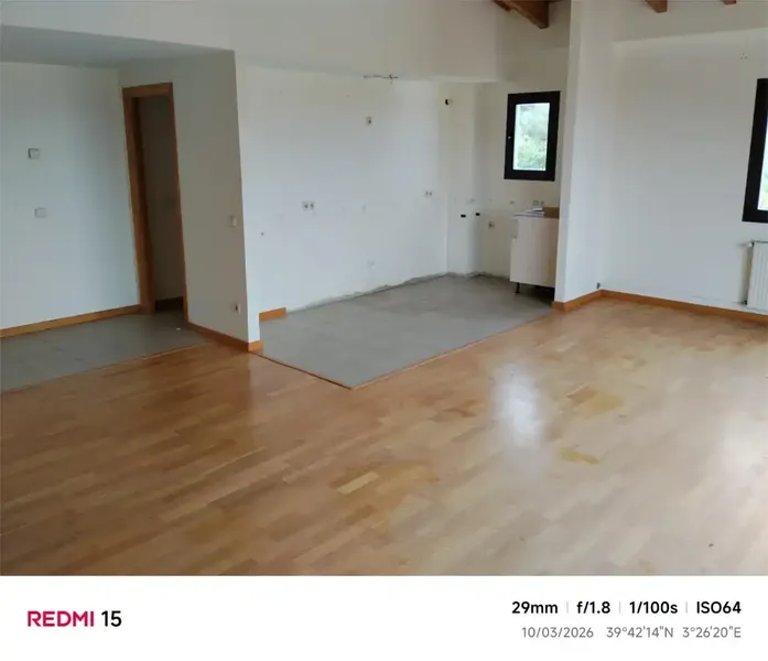 Piso ático de 120 m2, recibidor, Salón comedor con cocina en Kichenett de 45 M2, terraza de 10m2 con estupendas vistas, los días despejados  — photo 11