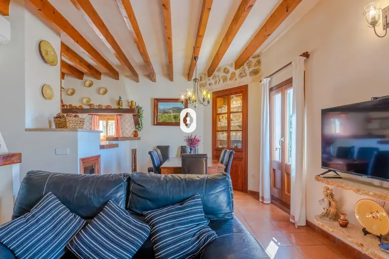 Charming house in the heart of Caimari — photo 8