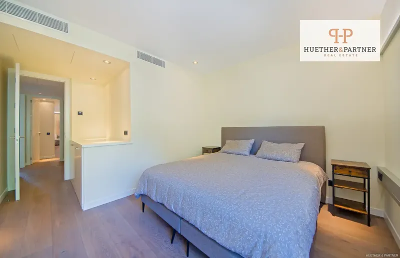This elegant penthouse is located on the second floor of an exclusive gated residential complex in the coveted area of Bendinat, a few steps from the sea. — photo 9