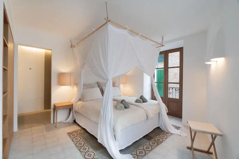 Exclusive renovated luxury house with swimming pool and garage for sale in the center of Sóller — photo 10