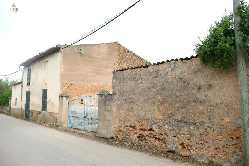 Rural or Farmhouse in Santa Maria del Camí, Province of Balearic Islands — photo 1