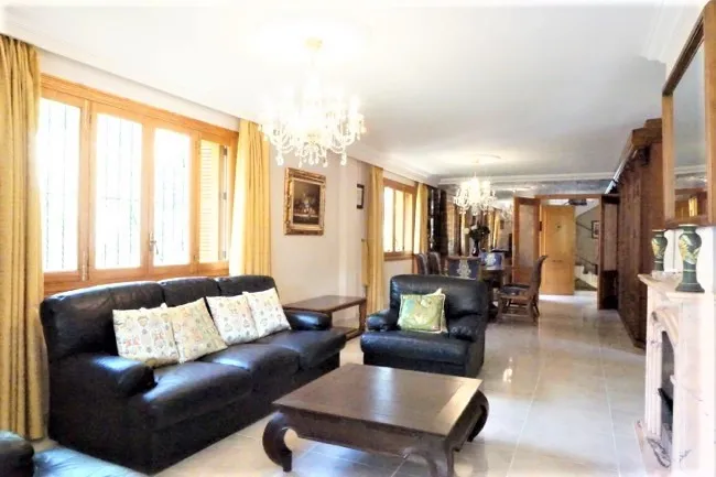 Large villa in Santa Ponsa for sale in Santa Ponsa — photo 4