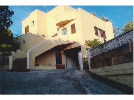 Single family house - Calvià (Costa de la Calma), built surface 260 m², plot surface 657 m², 3 bedrooms,... — photo 1