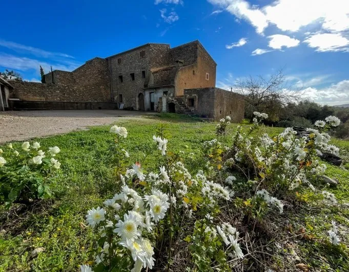 Historic rustic property with great potential and offers... — photo 4