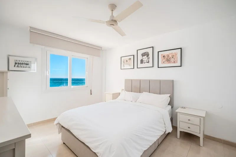 Gated complex apartment for sale in Sant Agusti with covered terrace and sea views — photo 4