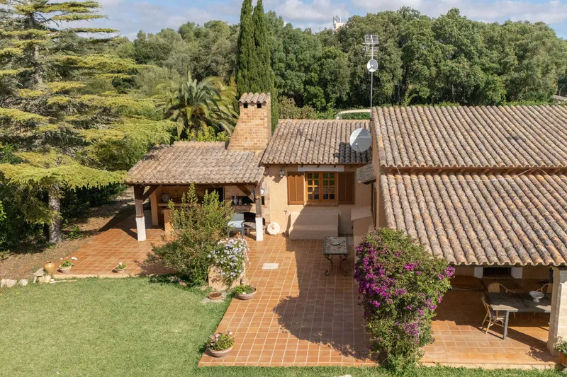 Mediterranean villa with pool in Sencelles – just a few minutes' walk from the town center / Ref. 9639 — photo 3