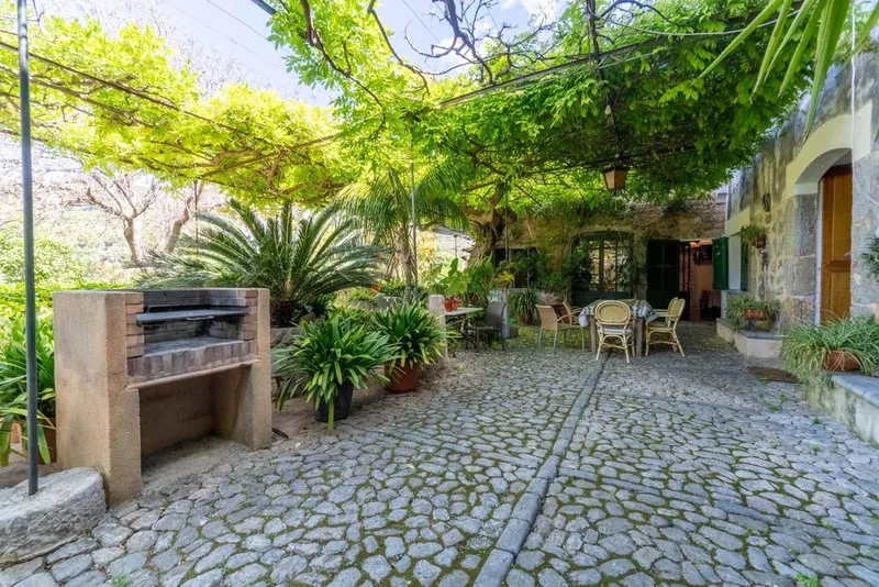 Villa in Fornalutx, Province of Balearic Islands — photo 4