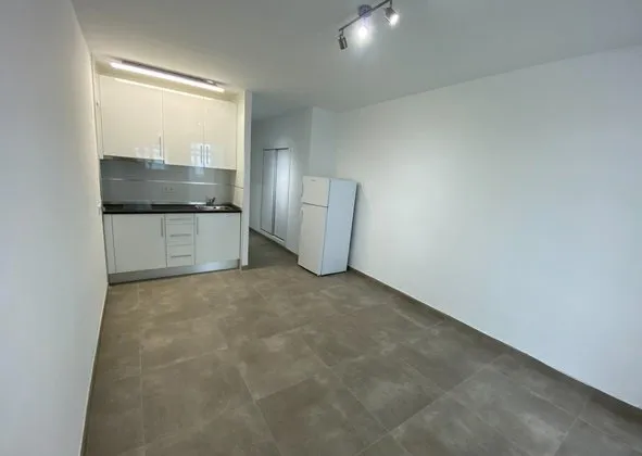 Flat / apartment in Calle de Saridakis, Cala Major, Palma de Mallorca — photo 1