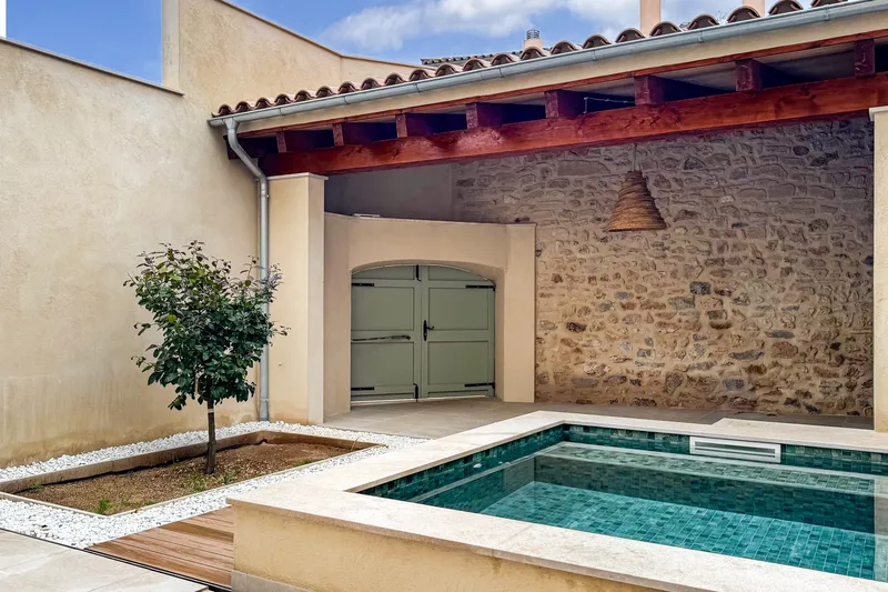 Stylishly renovated village house with idyllic patio and pool — photo 3