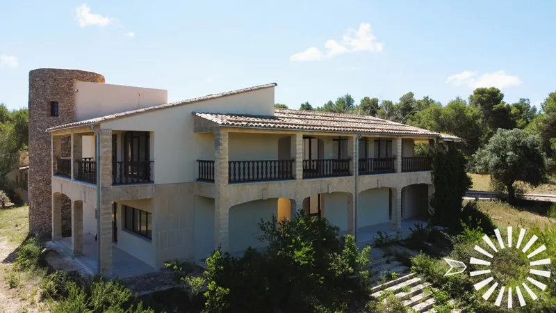 Detached seafront property in Arta with 600,000 sqm — photo 8