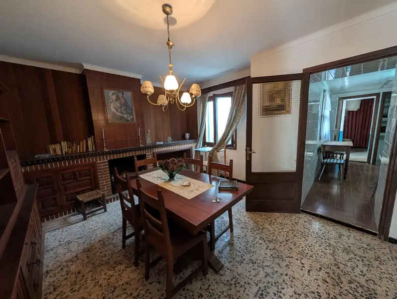 In the heart of Pollença, one of the most exclusive and sought-after villages in northern Mallorca, this authentic Mallorcan house is located — photo 5