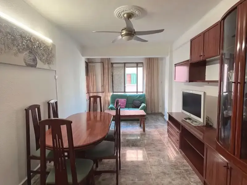 Se vende piso en 1ª planta en edificio sin ascensor. — photo 1