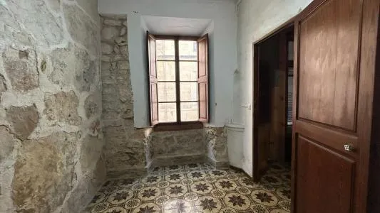 Village house in Binissalem, built surface 260 m², plot surface 106 m², 4 bedrooms, 1 bathroom — photo 10
