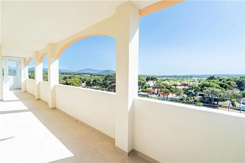 Apartment with terrace and sea views in Puerto Adriano — photo 1